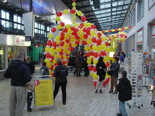rz-kulturbahnhof_balloons06